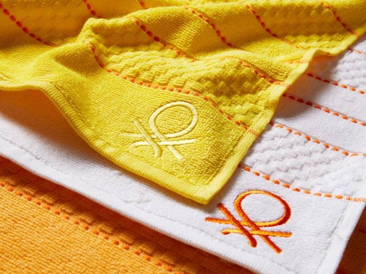 Benetton drie theedoeken met logo veelkleurig 4R626028