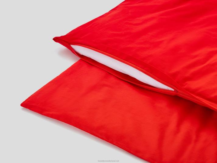 Benetton dekbedovertrek 210x230 cm en twee slopen rood 4R623341