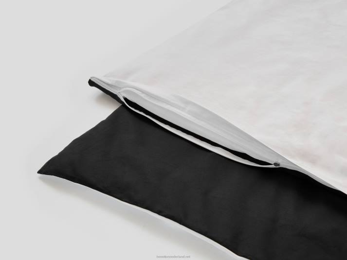 Benetton omkeerbaar dekbedovertrek 155x210 cm en een kussensloop zwart 4R625981
