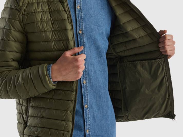 Heren Benetton gewatteerd jack met gerecyclede watten militair groen 4R624438