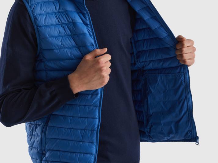 Heren Benetton mouwloos pufferjack met gerecyclede watten lichtblauw 4R624424