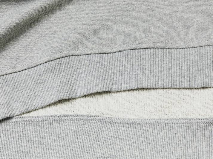 Heren Benetton sweatshirt met ronde hals en logoprint lichtgrijs 4R624516