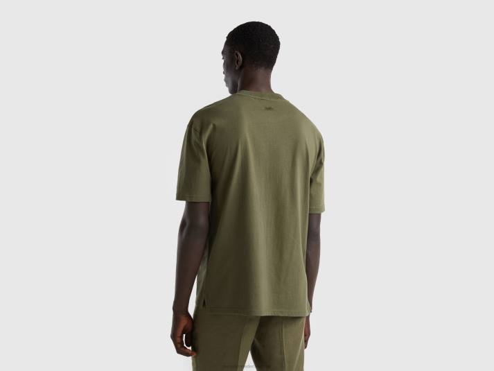 Heren Benetton T-shirt met korte mouwen en splitten militair groen 4R621231