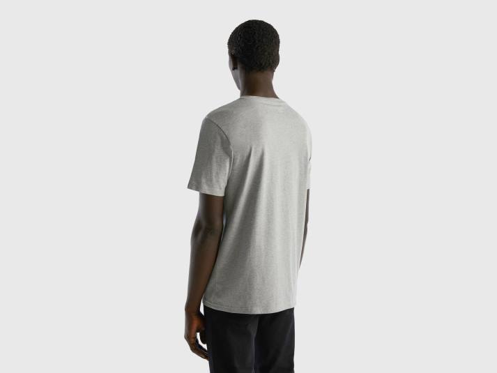 Heren Benetton T-shirt van 100% katoen met zak lichtgrijs 4R621287