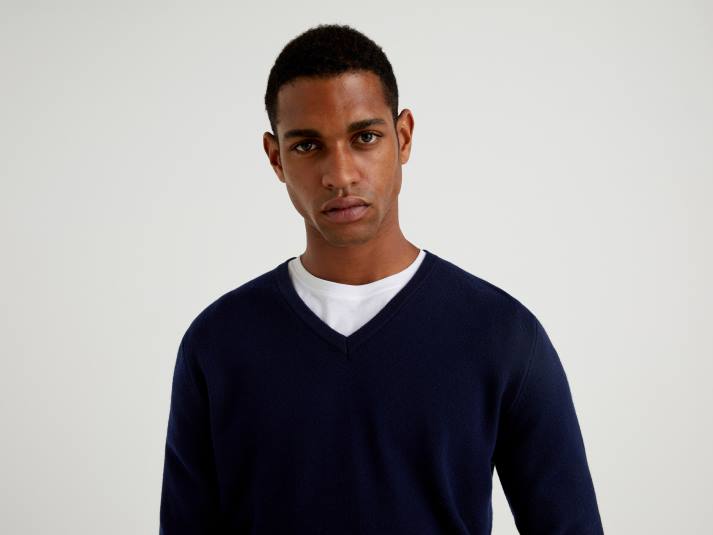 Heren Benetton donkerblauwe trui met v-hals van zuivere merinowol donkerblauw 4R624409
