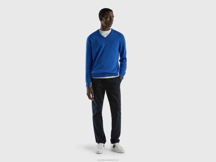 Heren Benetton trui met v-hals van zuiver katoen helderblauw 4R621110