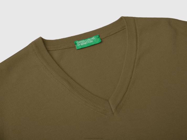 Heren Benetton trui met v-hals van zuiver katoen militair groen 4R624360