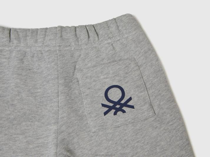 kinderen Benetton bermuda's van 100% biologisch katoenen sweatstof lichtgrijs 4R622319