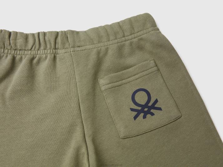 kinderen Benetton bermuda's van 100% biologisch katoenen sweatstof militair groen 4R622324
