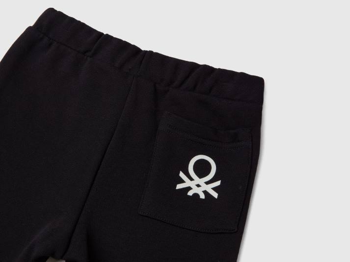 kinderen Benetton joggingbroek met zak zwart 4R622345