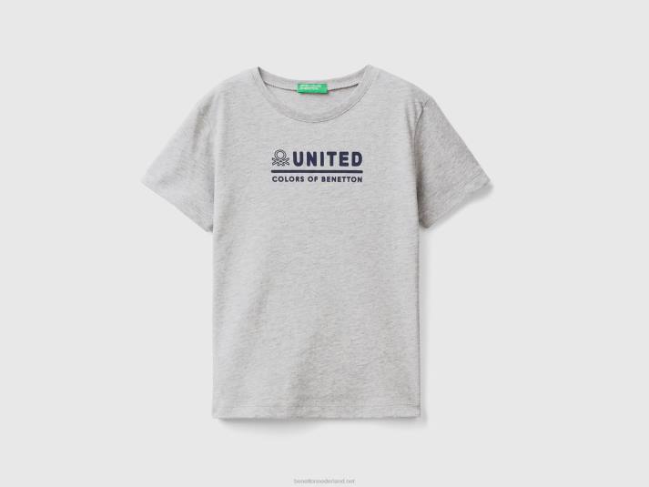 kinderen Benetton T-shirt van 100% katoen met logo lichtgrijs 4R625069