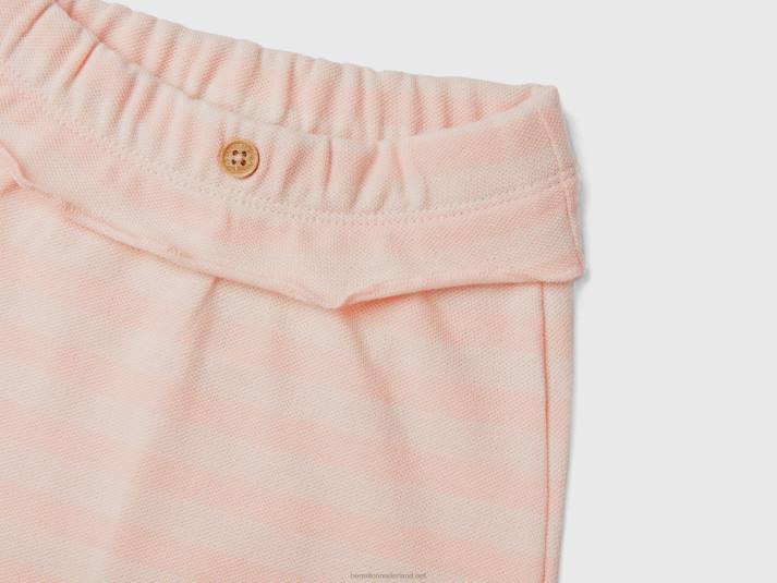 kinderen Benetton t-shirt en broek outfit roze 4R625758
