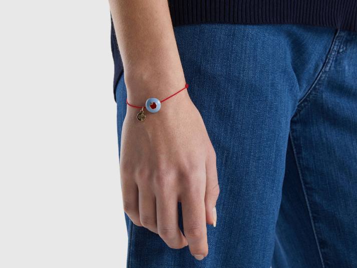 vrouwen Benetton hemelsblauwe armband met appel hanger hemelsblauw 4R62725