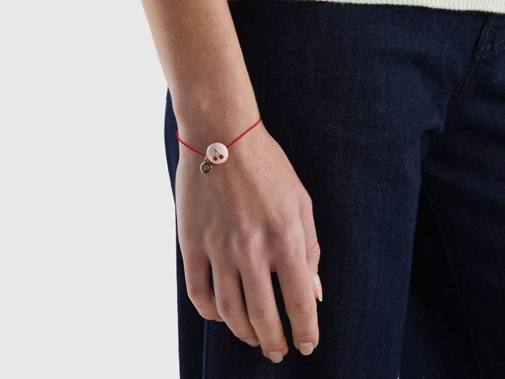 vrouwen Benetton lichtroze armband met kersenhanger zacht roze 4R62860