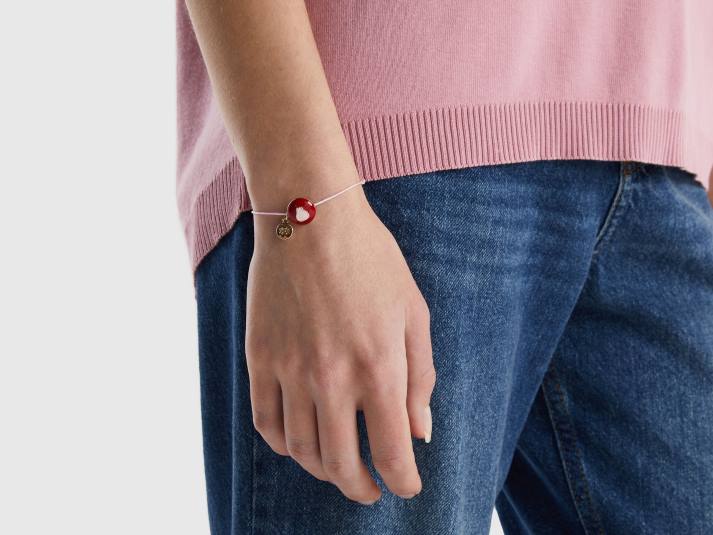 vrouwen Benetton rode armband met peer hanger rood 4R62827
