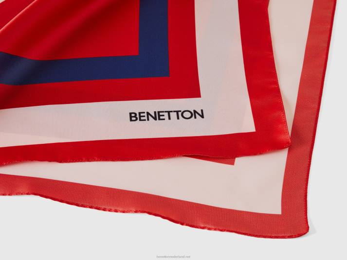 vrouwen Benetton rode foulard met perenprint rood 4R62755