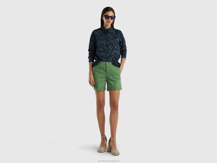 vrouwen Benetton bermuda's van stretchkatoen groente 4R62576