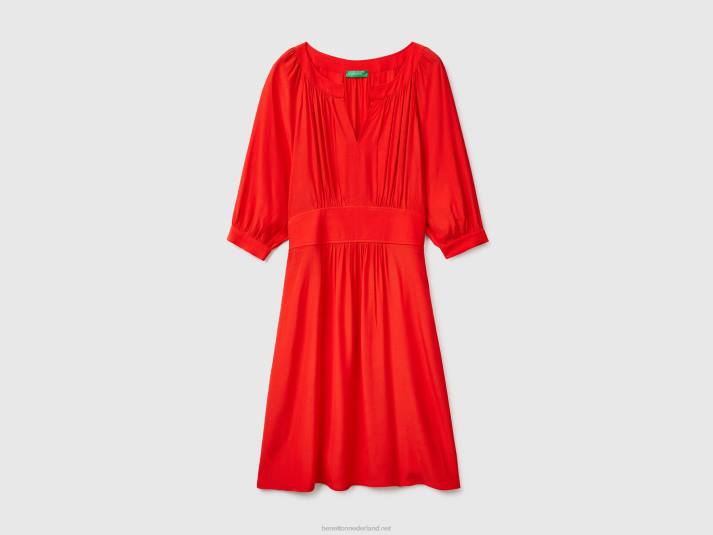 vrouwen Benetton jurk met v-hals van zuivere viscose rood 4R62535