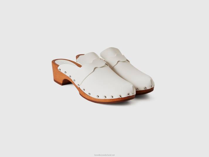 vrouwen Benetton klompen met studs wit 4R62880