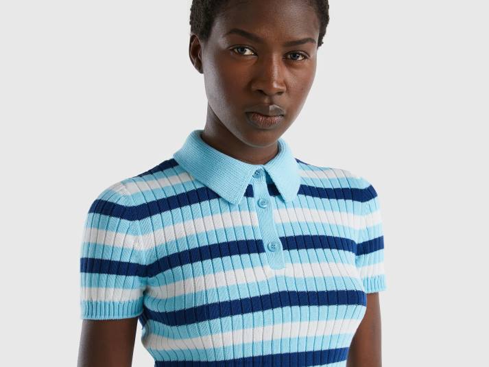 vrouwen Benetton gestreepte cropped polo lichtblauw 4R6270