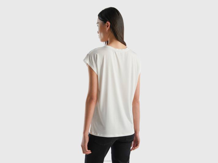 vrouwen Benetton t-shirt van duurzame viscose met stretch romig wit 4R62390