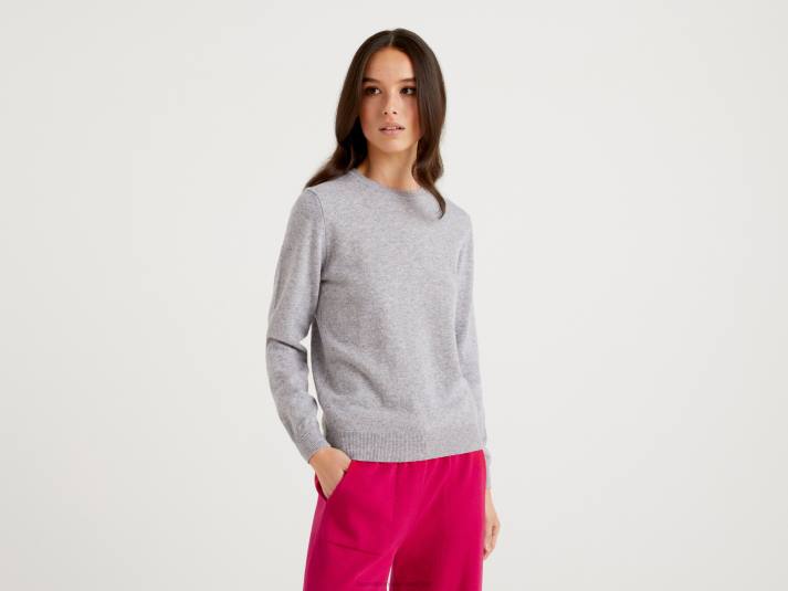 vrouwen Benetton lichtgrijze trui met ronde hals van merinowol lichtgrijs 4R62172