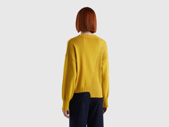vrouwen Benetton trui met ongelijke onderkant mosterd 4R623515